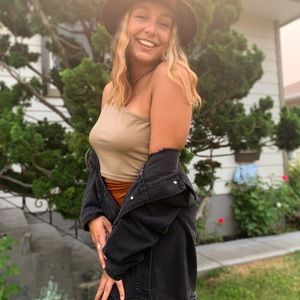 Meet your Posher, Brittany